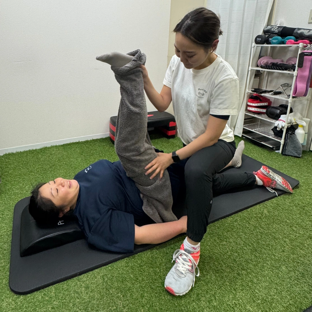 相模原女性専用パーソナルジム|女性トレーナーマンツーマン指導|リファイン 7 マンツーマンパーソナルトレーニング・フォームチェック・呼吸指導・女性トレーナーが丁寧にサポート