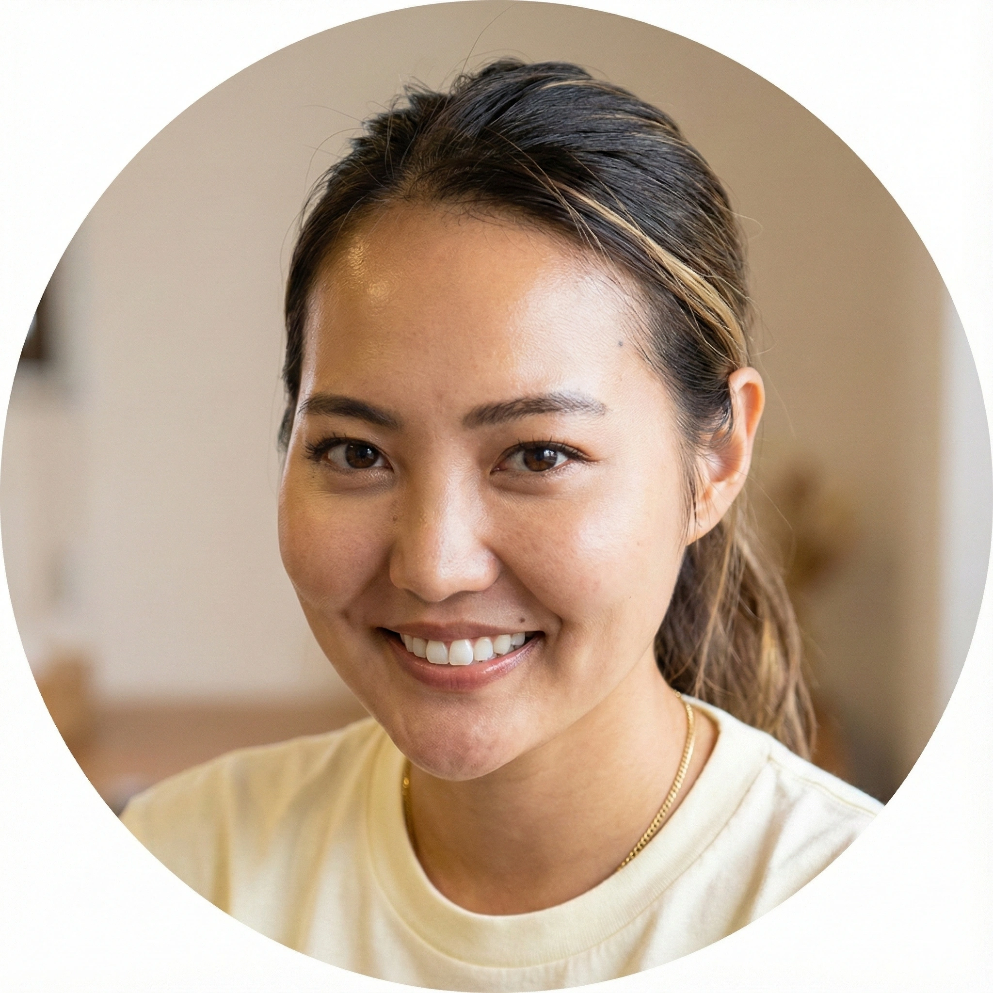 相模原女性専用パーソナルジム|女性トレーナーマンツーマン指導|リファイン 34 treiner Kanna