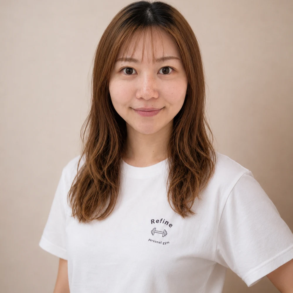 Trainer Emi 1 相模原の女性専用パーソナルジム リファインの女性パーソナルトレーナーEMIのプロフィール写真